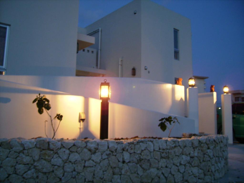 Casa Di Bravo Hotel Miyakojima  Buitenkant foto